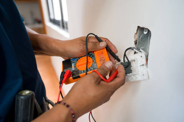 Best Licensed Electrician  in La Croft, OH